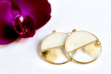 Load image into Gallery viewer, Split Circle with White Petals Earrings