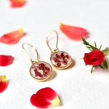 Load image into Gallery viewer, Gold Circle Earrings With Pink Flowers
